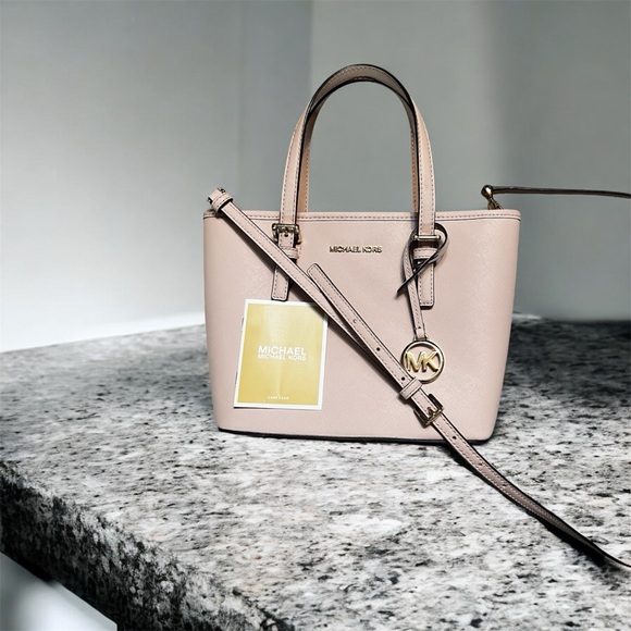 Michael Kors Jet Set Travel Caryall Tote crossbody bag